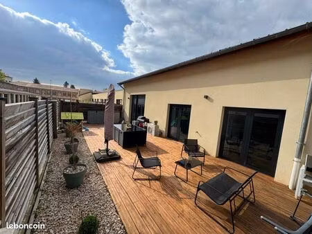 loft en duplex avec terrasse plein sud de 75m2