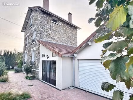 maison 7 pièces 149 m²