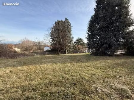 terrain 1 300 m² tassin la demi lune