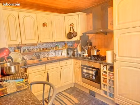 appartement 3 pièces 80 m²