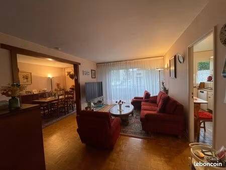 f5 + parking au domaine de st leu