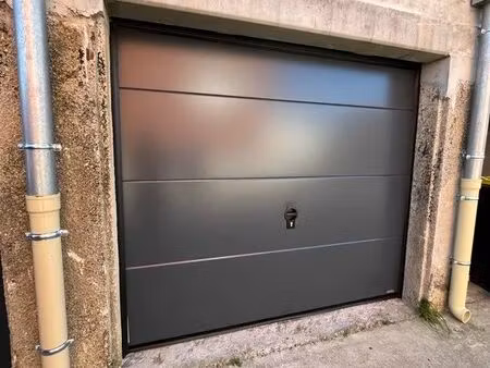 garage / box de stockage au centre de pibrac