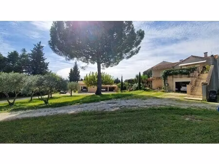 propriété à vendre dans le quartier barthelasse-piot étendu