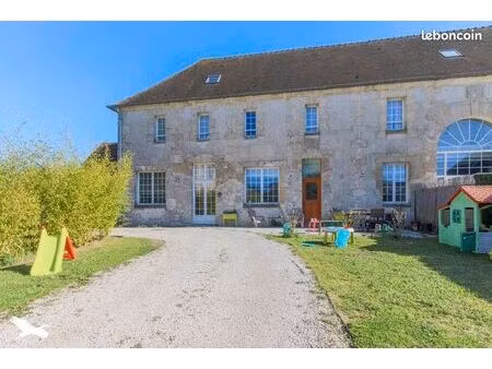 maison 8 pièces 270 m²