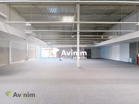 location commerce epinal 88000 638m²