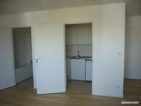 f1 quartier saint marceau orléans