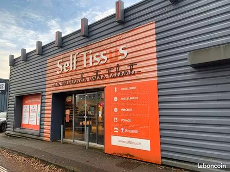 local 750 m² gouesnou