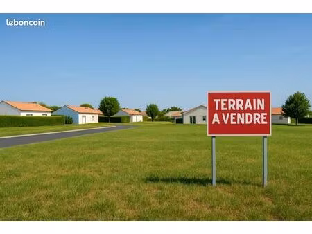 terrain 970 m² auros