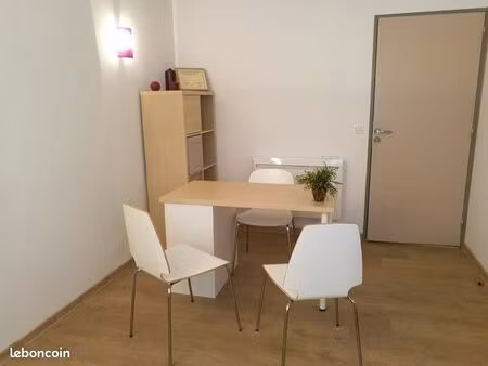 bureau/local/cabinet à louer plan de cuques