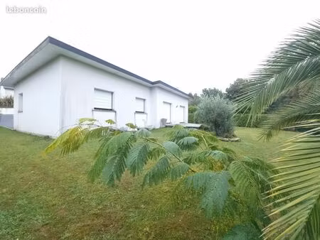 maison de plein pied à saint évarzec