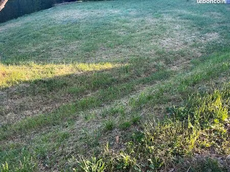 terrain 1180 m2 clonas sur vareze