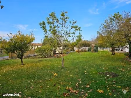terrain 600 m² martillac
