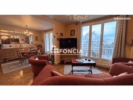 f4 ensoleille avec balcon tres proche tram et gare d'orleans