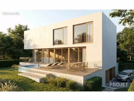 maison 6 pièces 674 m²