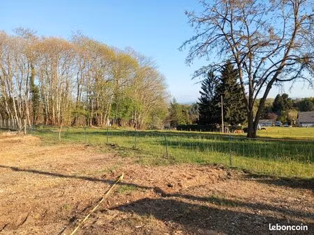 terrain constructible faverges de la tour