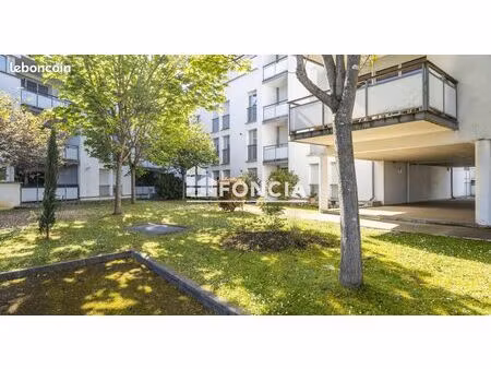 colomiers  le perget grand t2 vendu libre avec place en sous-sol