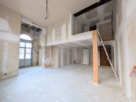 plateau duplex à finir d’aménager – château de rives