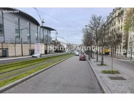 local commercial 70 m²