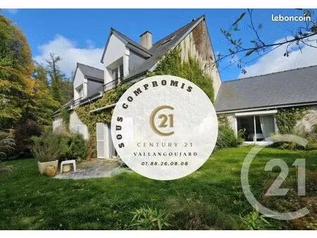 maison 9 pièces 231 m²