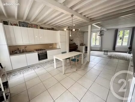 maison 5 pièces 105 m²