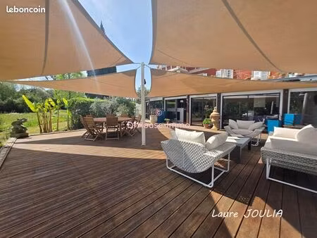 appartement 7 pièces 189 m²