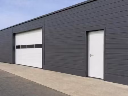 local d'activité 200 m²