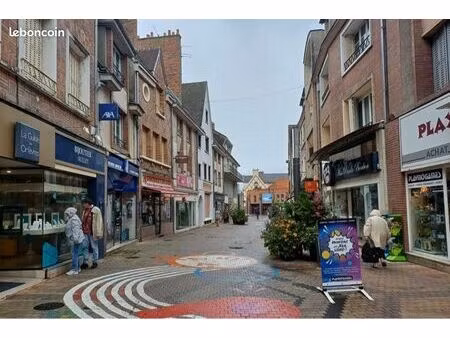 local commercial rue piétonne