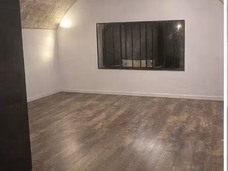 local commercial atypique