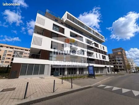 local commercial 47 m² rennes