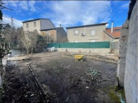 petit terrain a batir 230m2