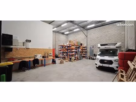 local d’activité sécurisé de 236 50 m² avec bureaux aménagés - ecopark – marigny les usage