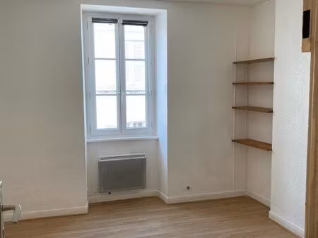 à louer studio 13m2 la rochelle marché