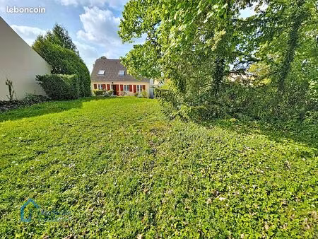 pavillon 7 pièces 143 m²