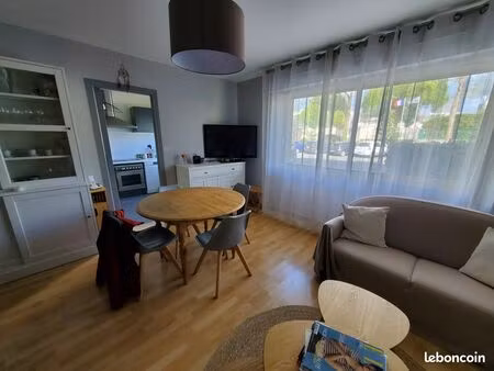 location t2 plein centre redon immeuble le pélican