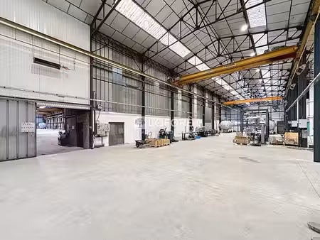 vente entrepôt parthenay 79200 4900m²