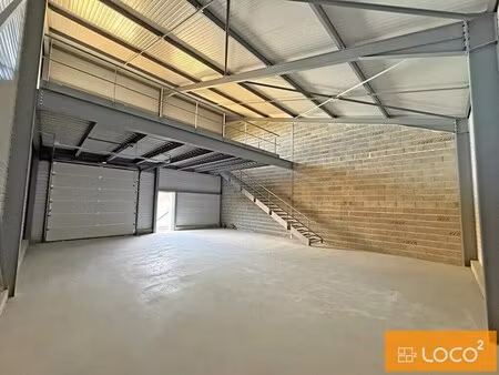 vente local d'activités 138 m²