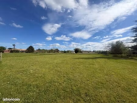 terrain 1 104 m² port sainte foy et ponchapt