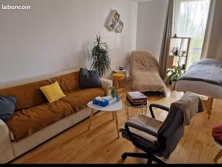 location cabinet cergy