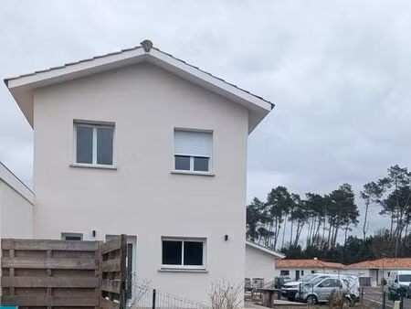 maison mitoyenne meublée à vielle-saint-girons
