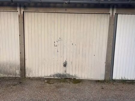 garage à louer