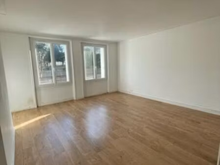 location grand t2 centre brest