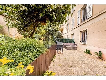 charmant appartement 2 pièces avec jardin - résidence du bois de la maison blanche à thiai