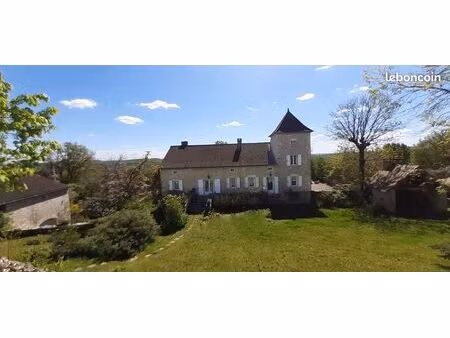 maison 6 pièces 150 m²