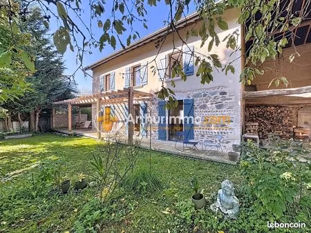 grange 5 pièces 244 m²