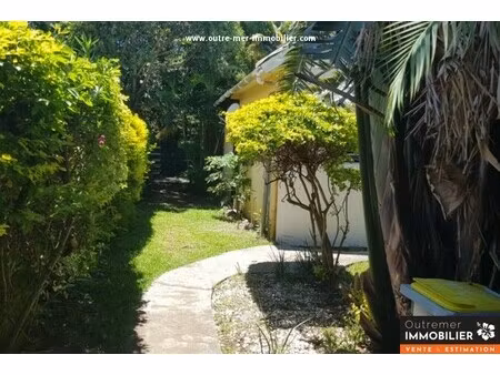 villa 5 pièces au calme - jardin de 717 m² - saint-françois