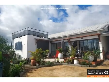 villa f4 de 135 m² à trois bassins