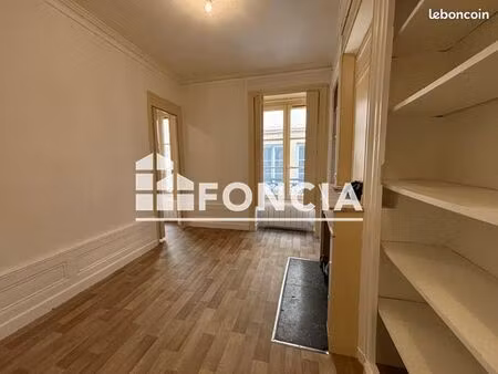 studio 1 pièce 19 m²