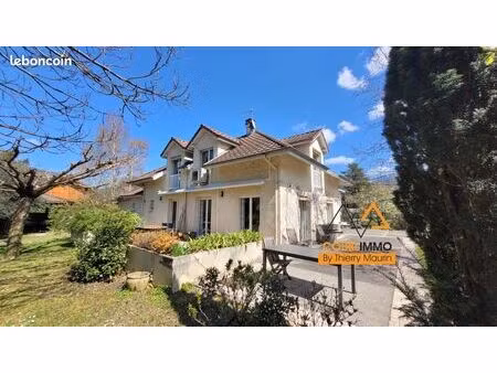 maison 6 pièces 159 m²