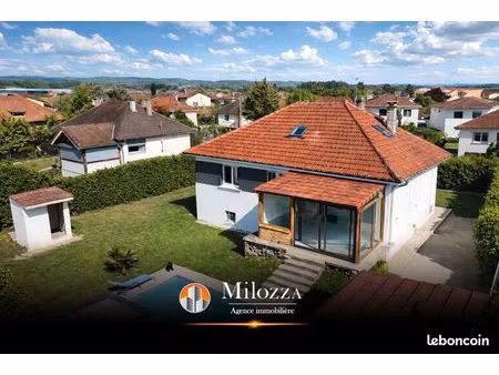 maison 6 pièces 215 m²