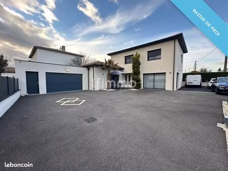 maison 6 pièces 141 m²